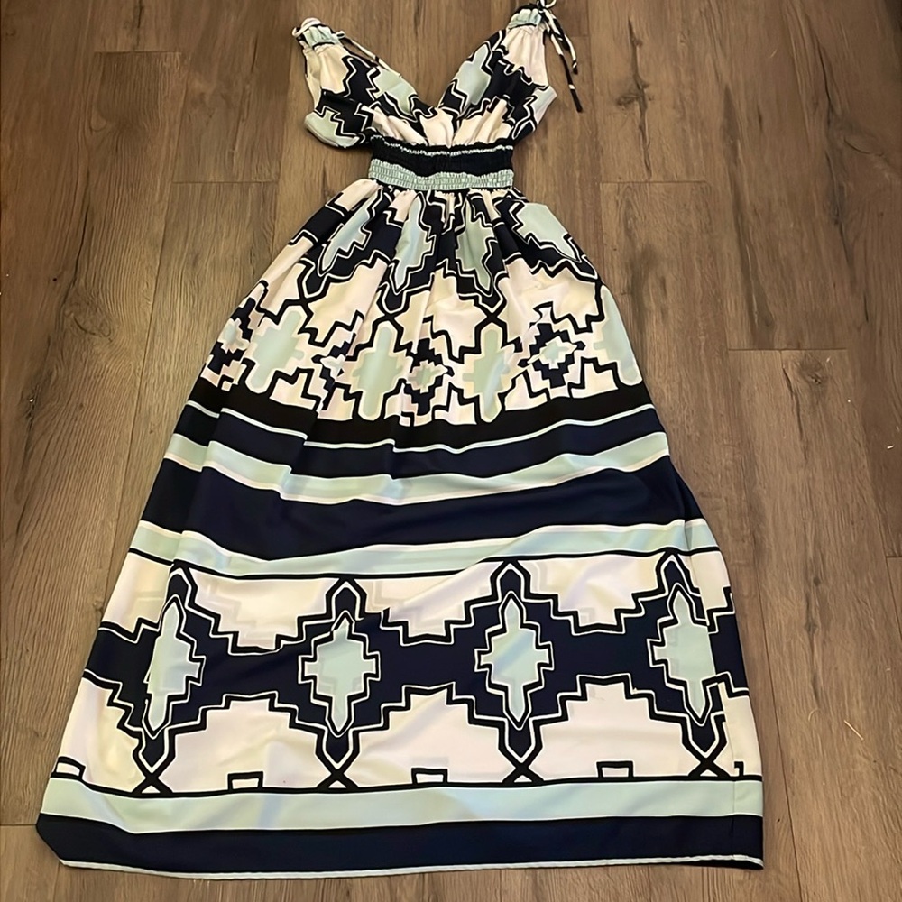New York & Company Geometric Maxi Dress XS Blue White